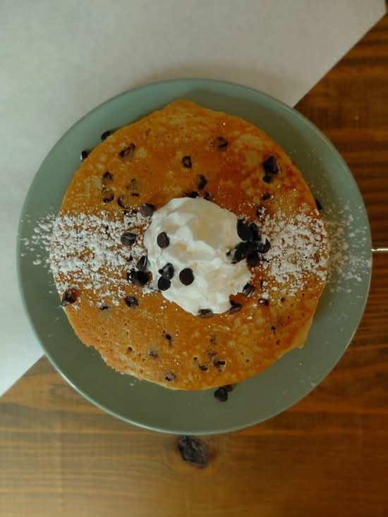 Kids Chocolate Chip Pancakes (3 small).