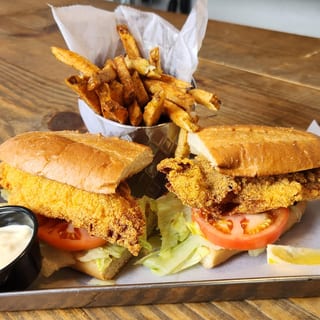 Catfish Po'boy