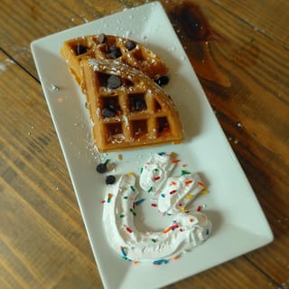 Kids Chocolate Chip Pancakes (3 small)